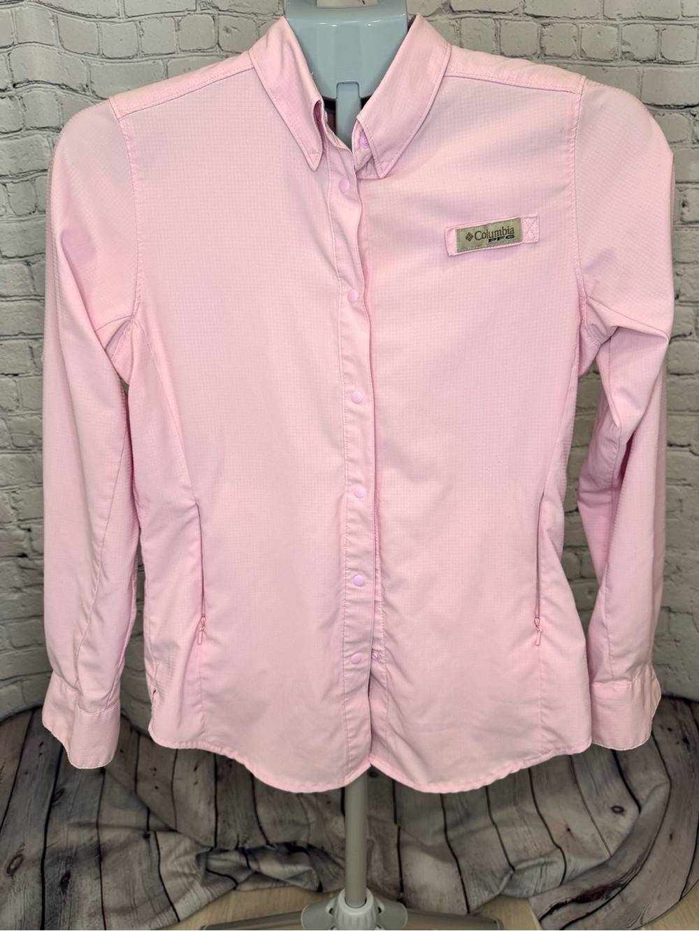 Columbia Women's Tamiami Pink Long-Sleeve Performance Shirt